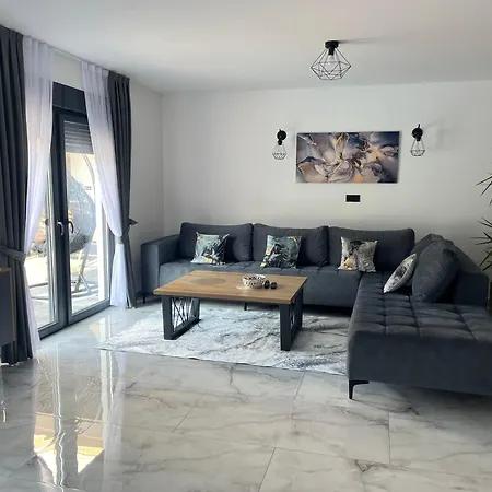 Villa Nejra